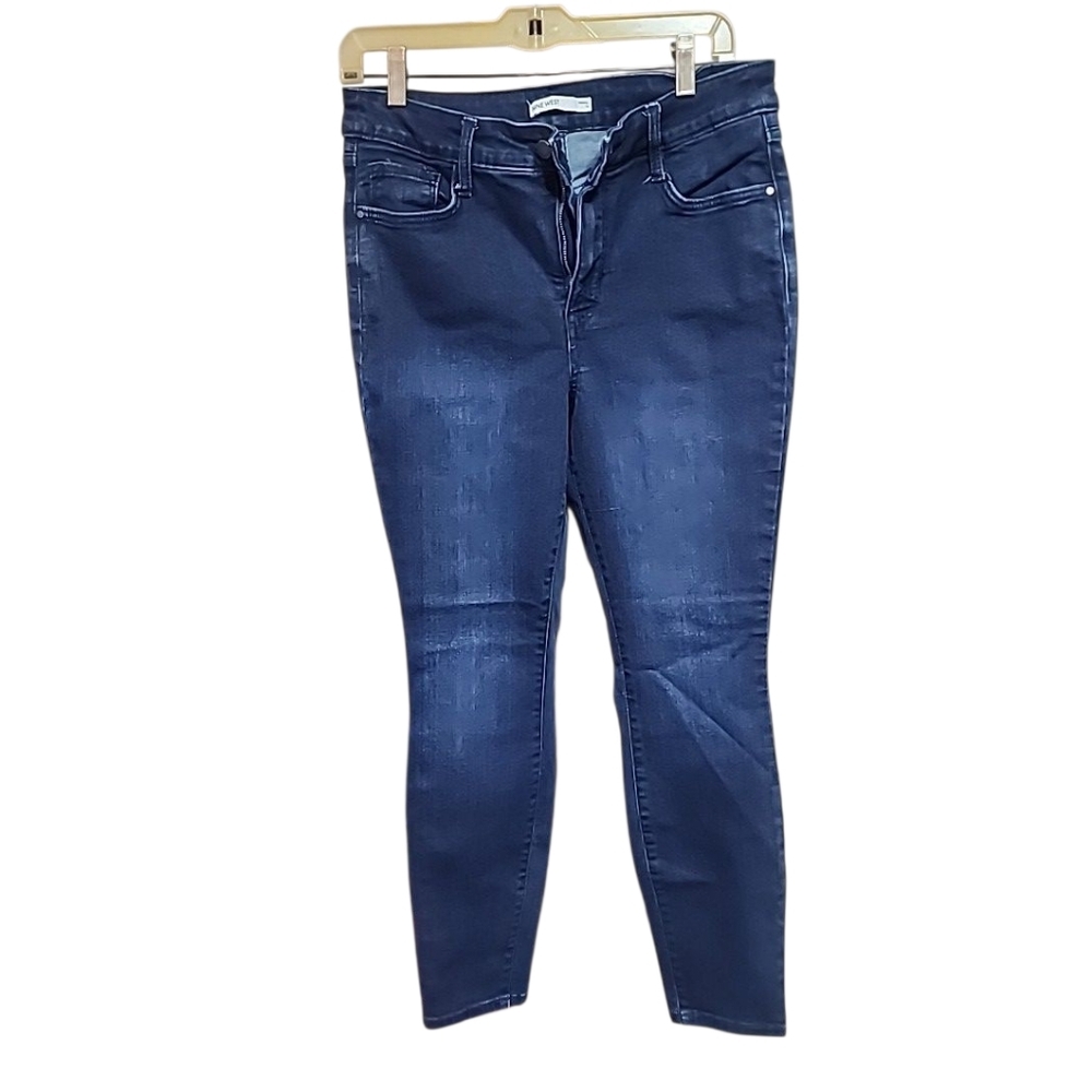 Nine West Dark Wash Skinny Jeans. Size 12